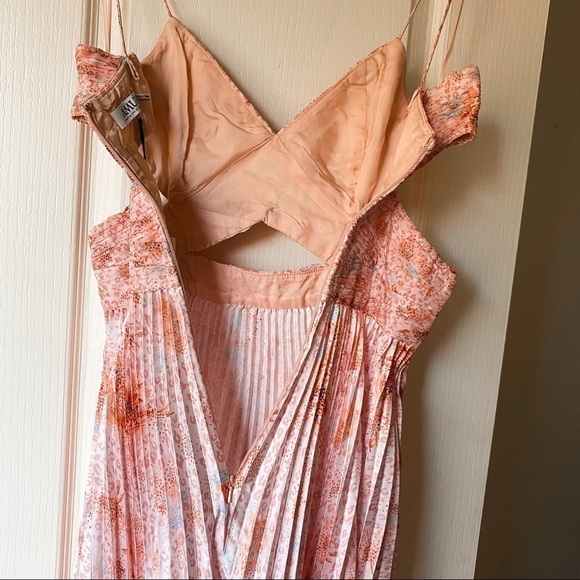 AMUR Lumi Dress 6 - Picture 6 of 8